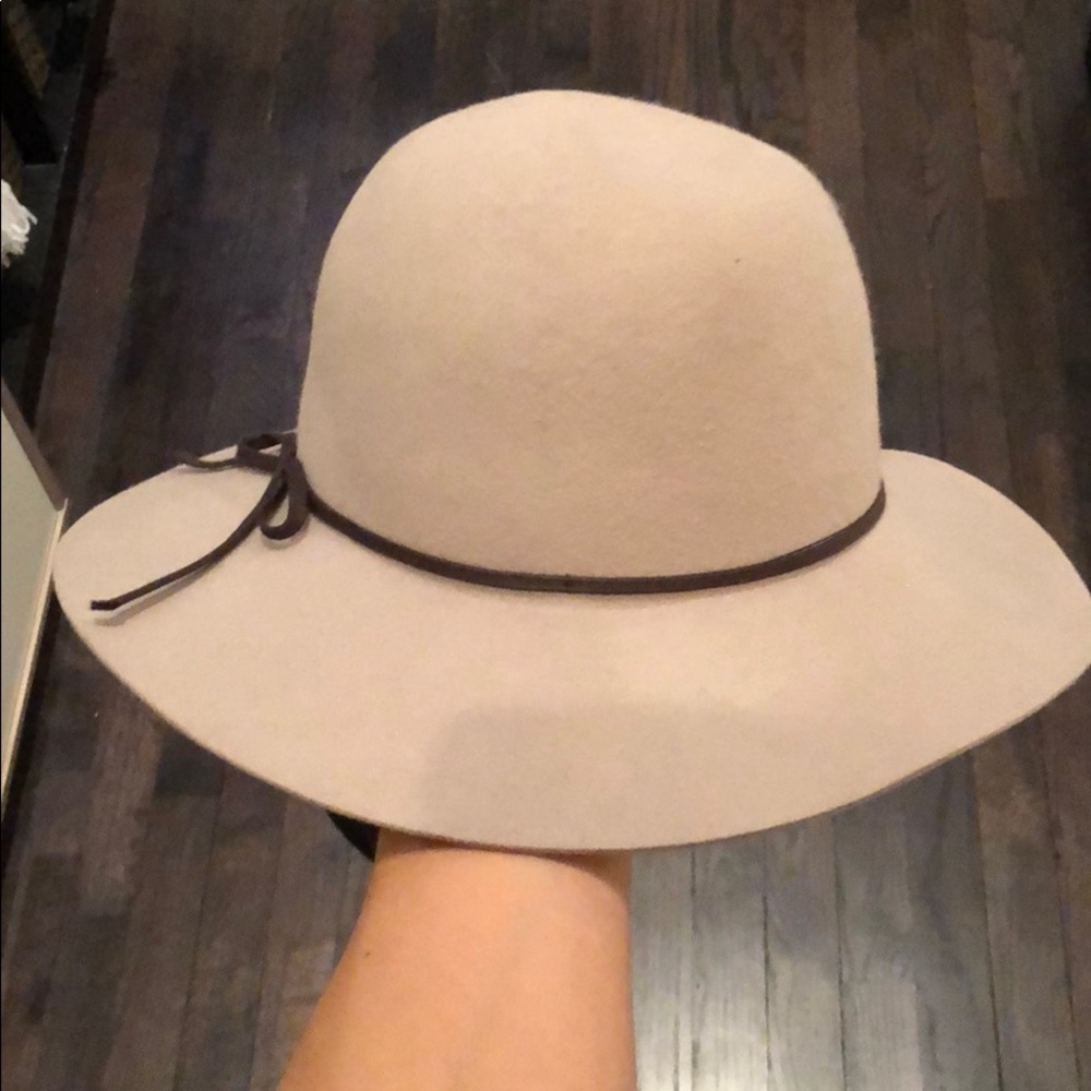 Wool hat - Picture 5 of 6